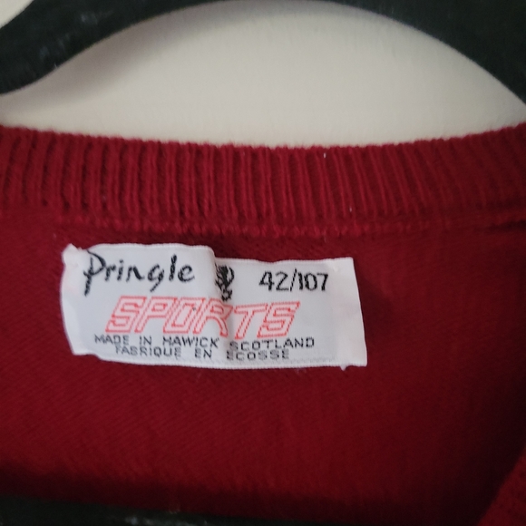 Vintage Pringle of Scotland Wool Deep Red Logo Crest V-neck Knit Sweater - Picture 7 of 7